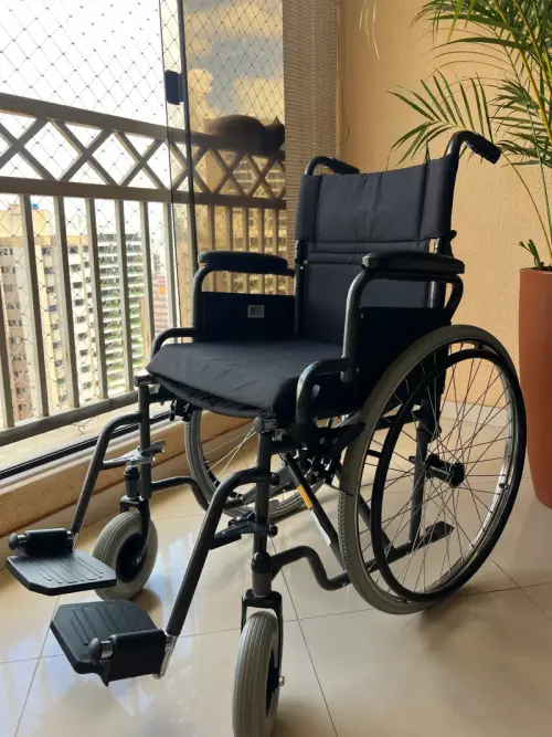Cadeira de Rodas para aluguel em Brasília DF - Cardoso Aluguéis