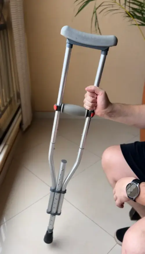 Muletas Axilares para aluguel em Brasília DF - Cardoso Aluguéis
