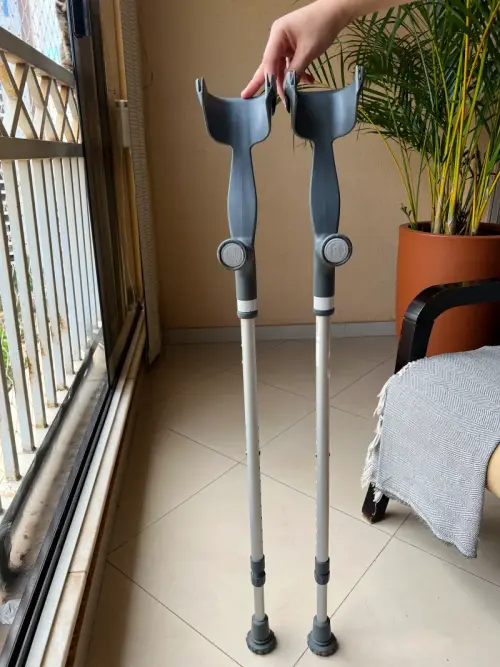 Muletas Canadenses para aluguel em Brasília DF - Cardoso Aluguéis
